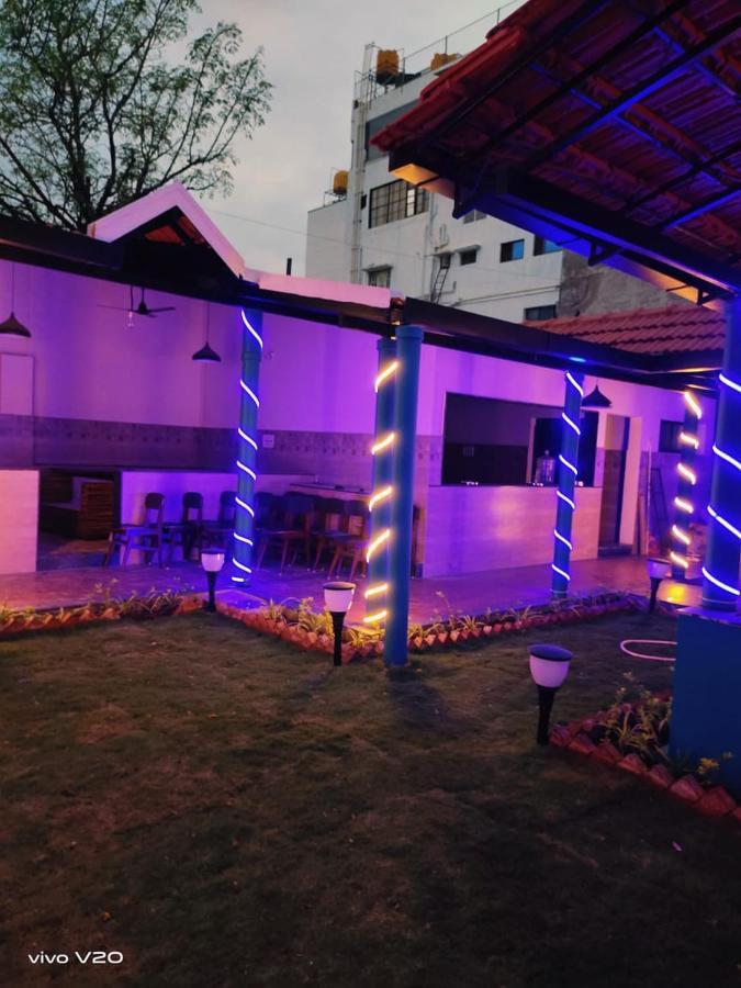 M G Residency Hotel Chikmagalur Ngoại thất bức ảnh
