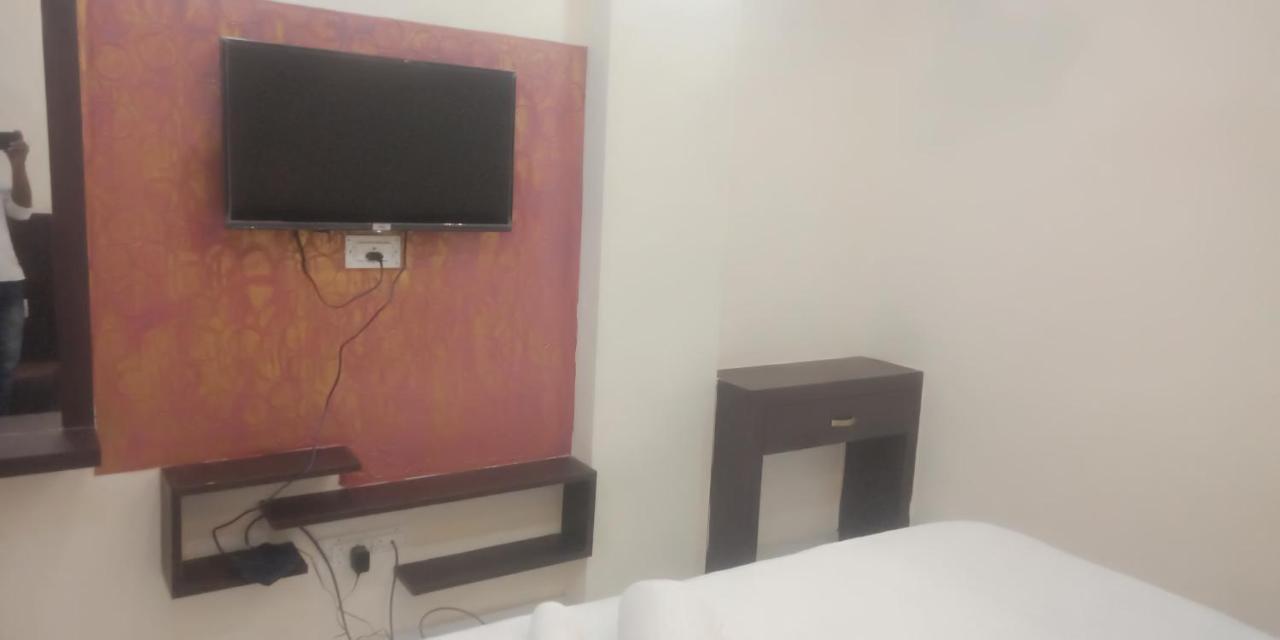 M G Residency Hotel Chikmagalur Ngoại thất bức ảnh