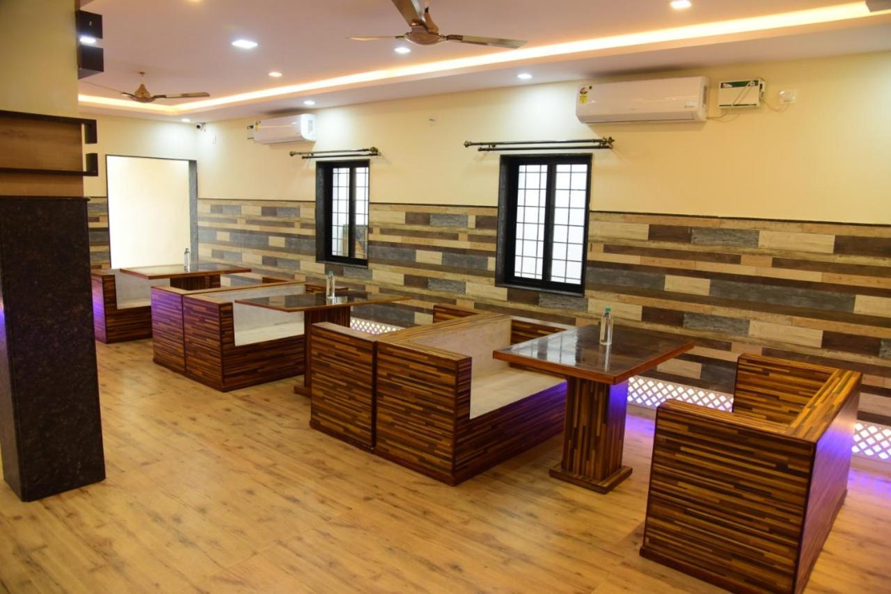 M G Residency Hotel Chikmagalur Ngoại thất bức ảnh