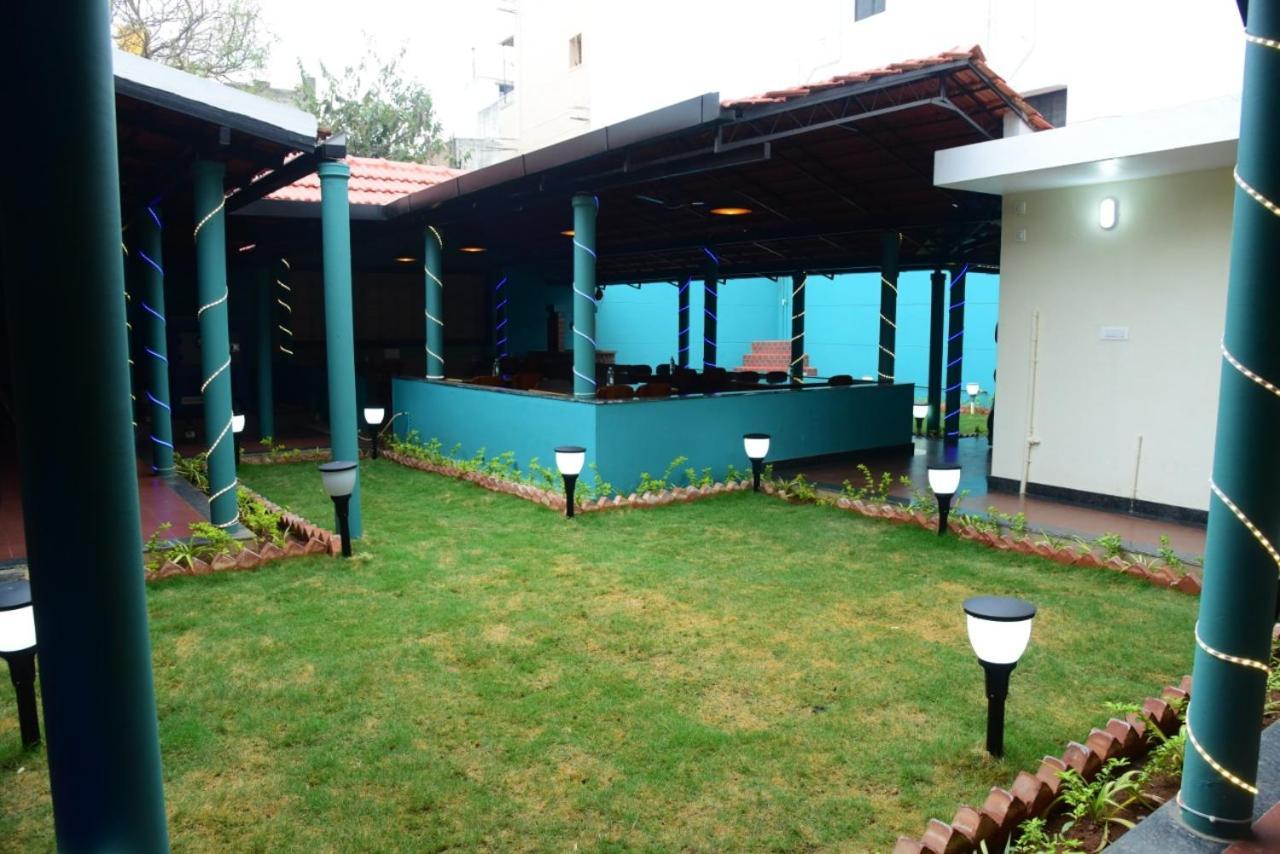 M G Residency Hotel Chikmagalur Ngoại thất bức ảnh