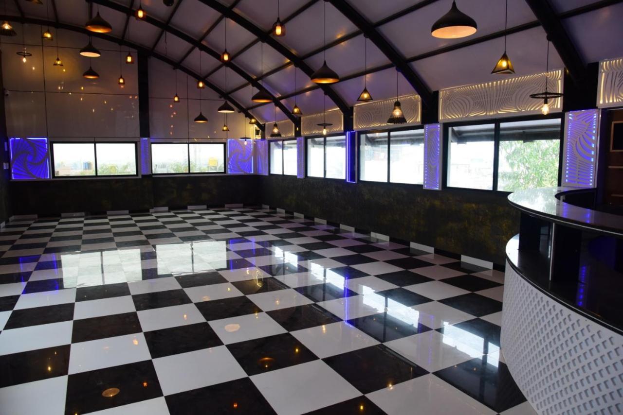 M G Residency Hotel Chikmagalur Ngoại thất bức ảnh