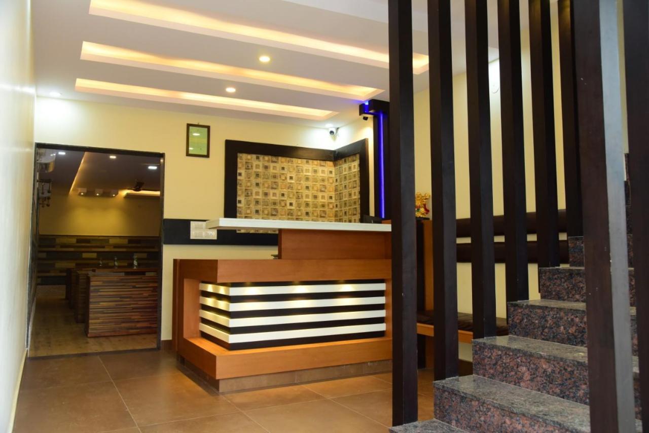 M G Residency Hotel Chikmagalur Ngoại thất bức ảnh