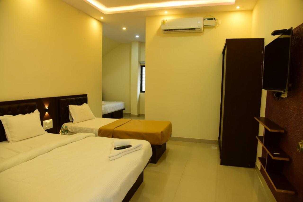 M G Residency Hotel Chikmagalur Ngoại thất bức ảnh