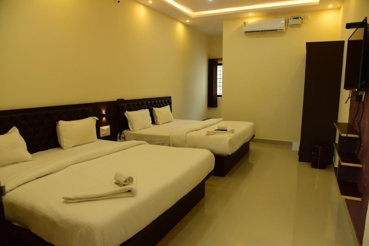 M G Residency Hotel Chikmagalur Ngoại thất bức ảnh