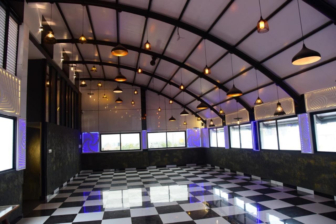M G Residency Hotel Chikmagalur Ngoại thất bức ảnh