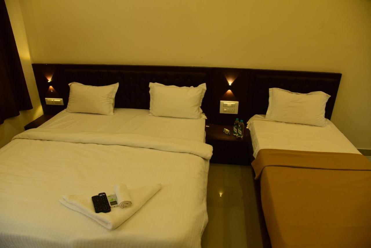 M G Residency Hotel Chikmagalur Ngoại thất bức ảnh