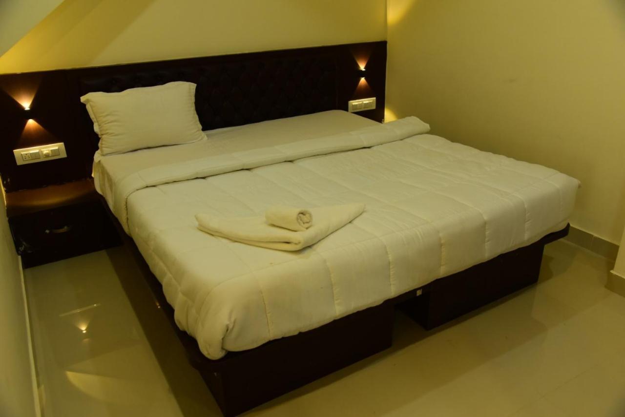 M G Residency Hotel Chikmagalur Ngoại thất bức ảnh