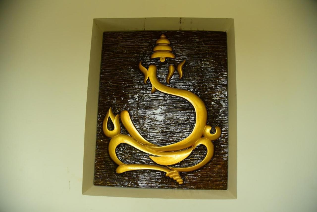 M G Residency Hotel Chikmagalur Ngoại thất bức ảnh