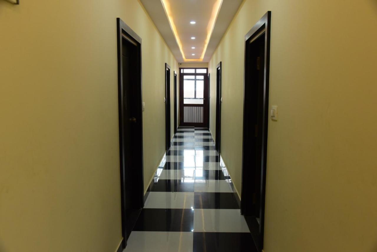 M G Residency Hotel Chikmagalur Ngoại thất bức ảnh