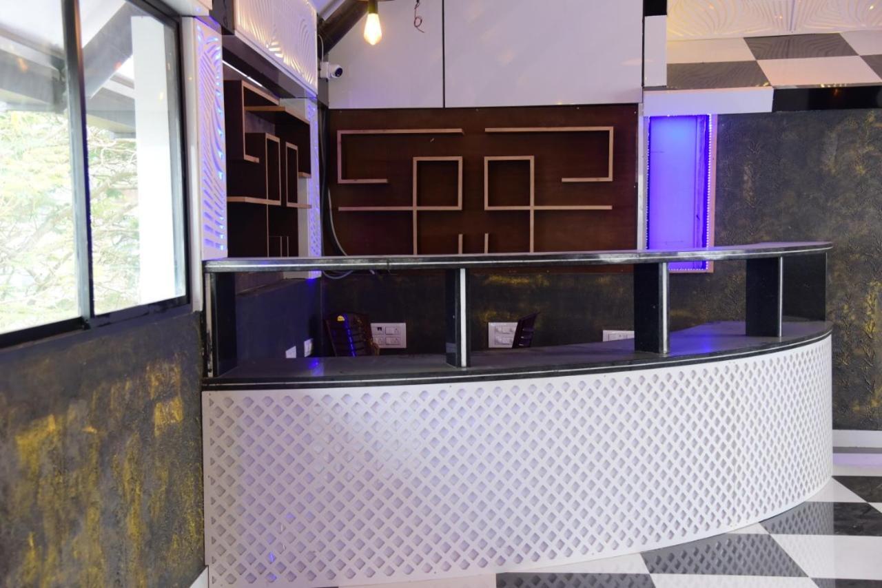 M G Residency Hotel Chikmagalur Ngoại thất bức ảnh