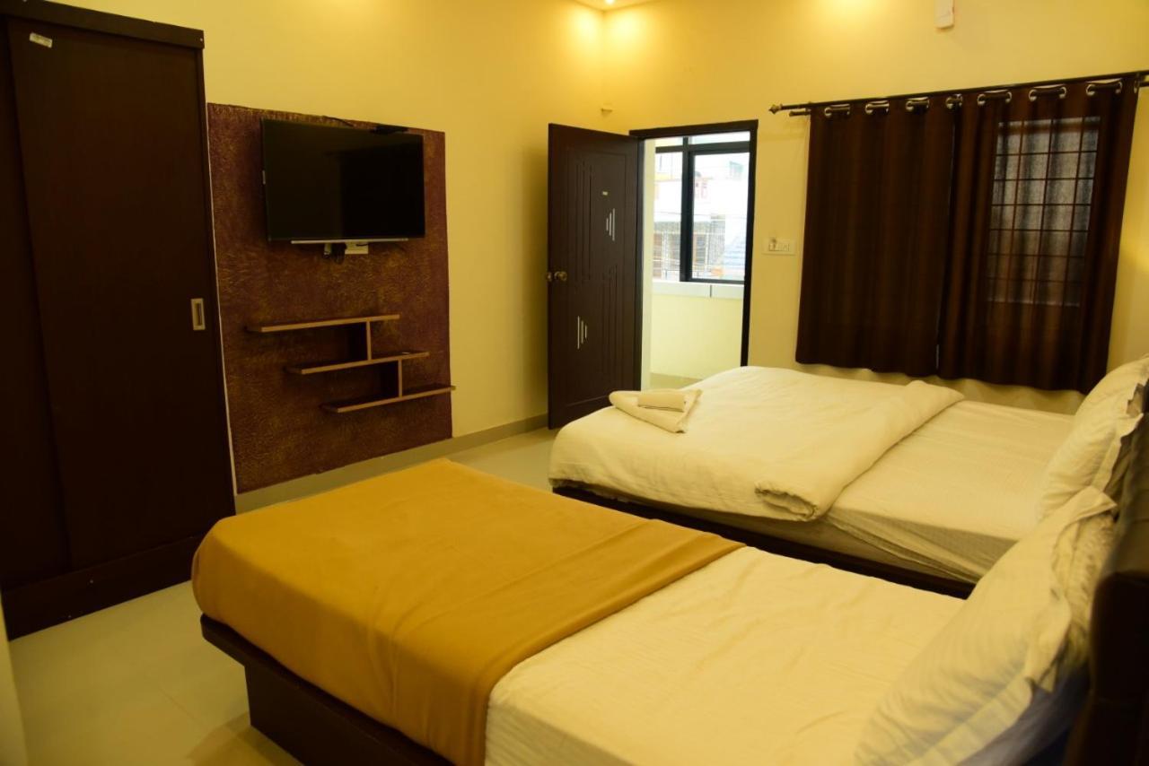 M G Residency Hotel Chikmagalur Ngoại thất bức ảnh